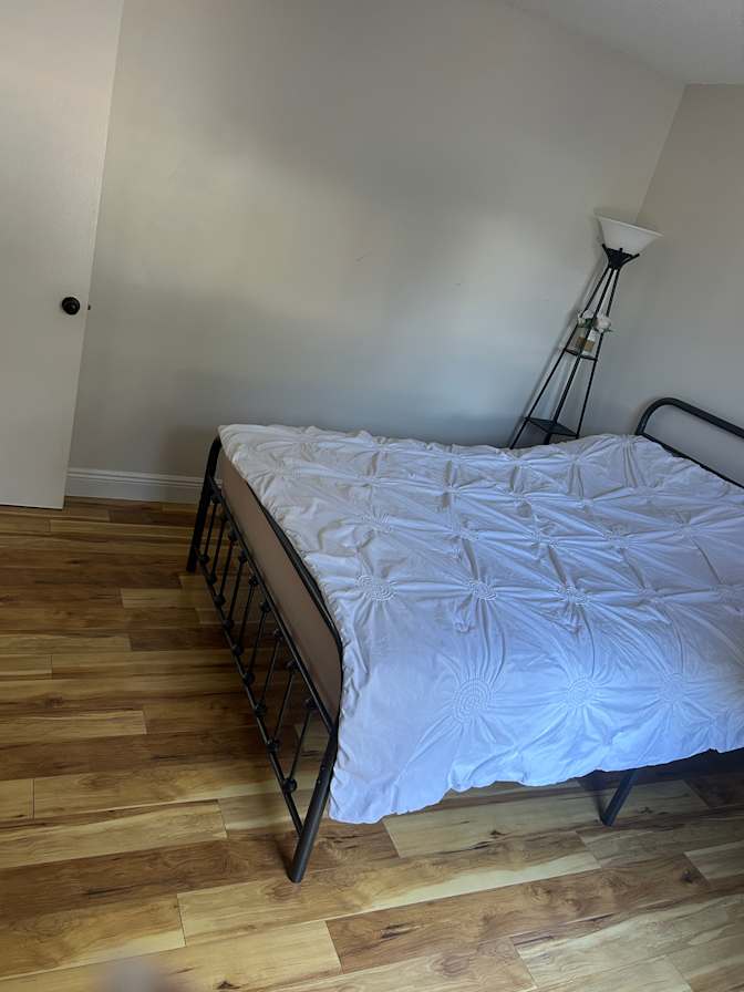 Sarah T's room