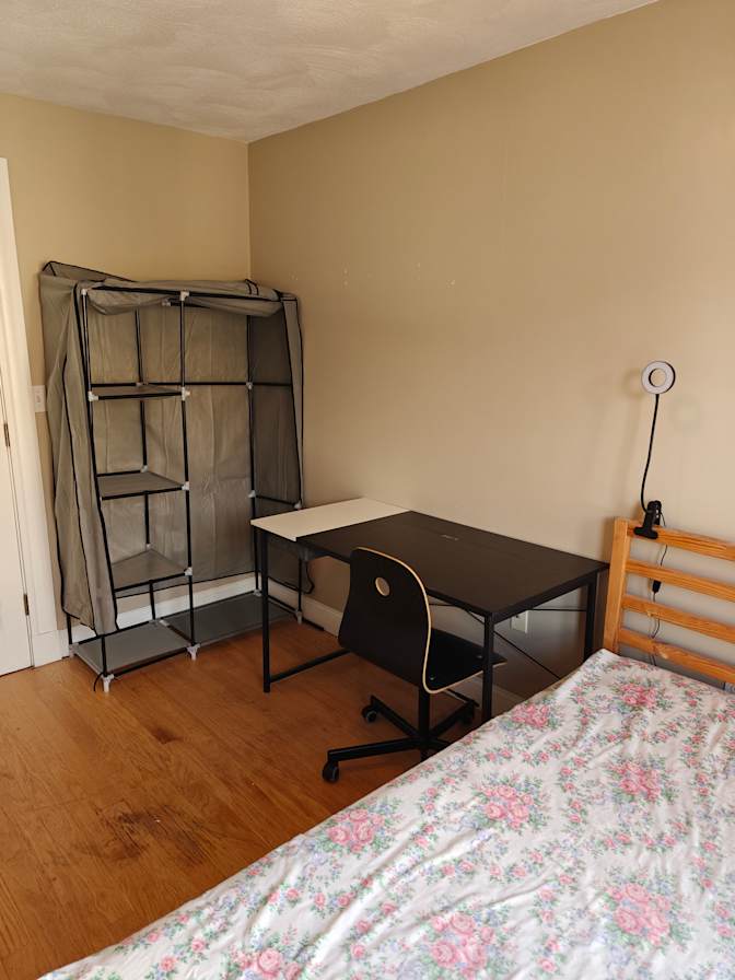 Ming's room