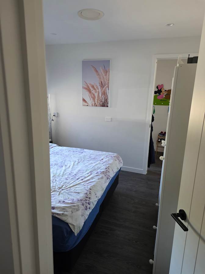 Sandro's room