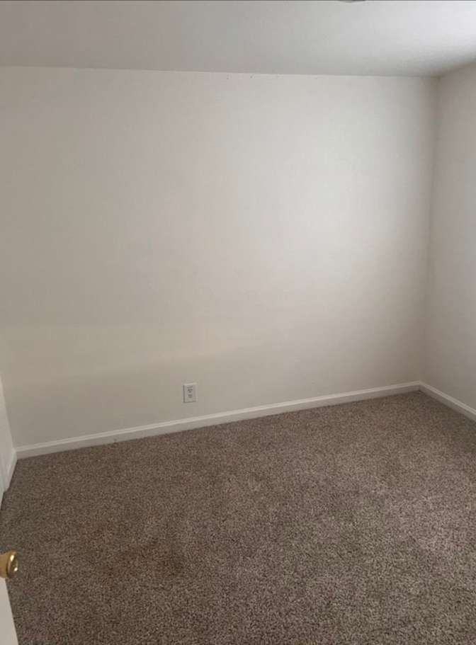 TroAisha Smiley's room
