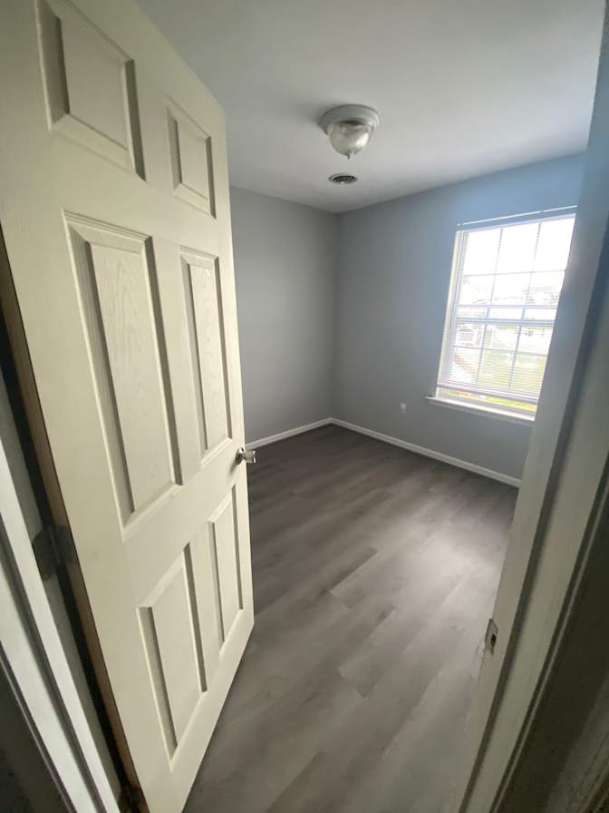 Alexis's room