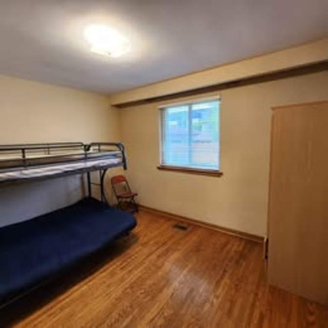 Pal Hgnis's room
