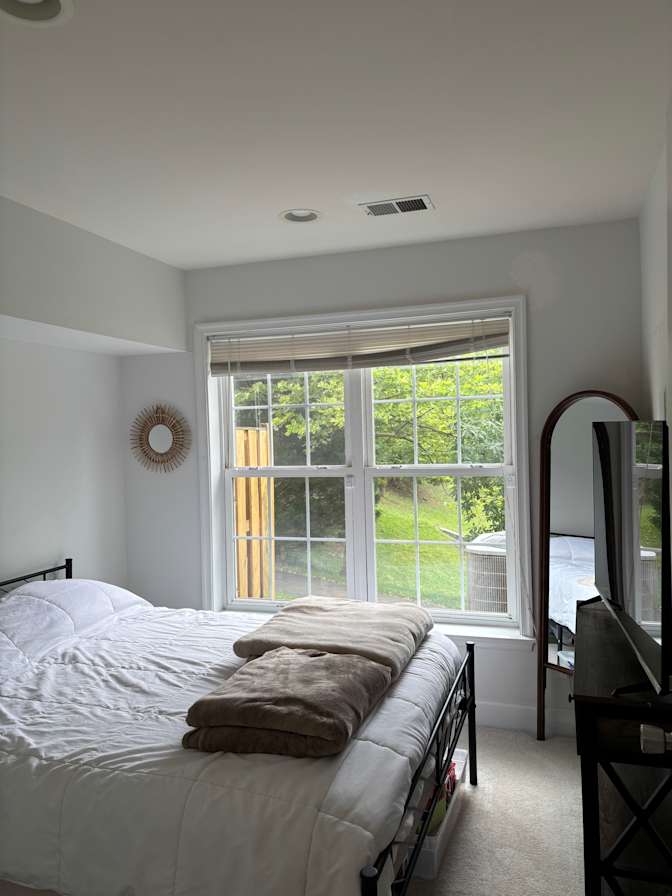 Santiago's room