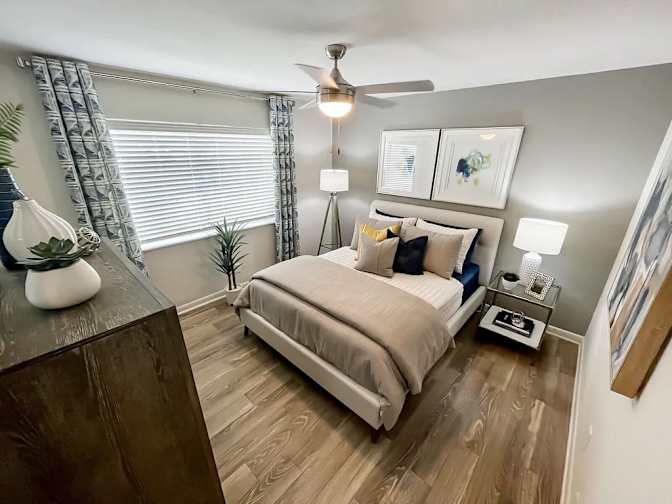 Donna's room
