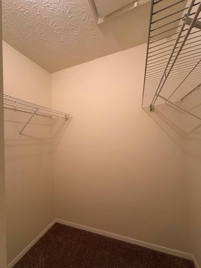 Alcove Rooms's room