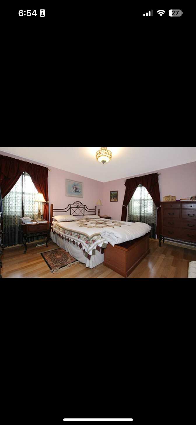 Lushia's room