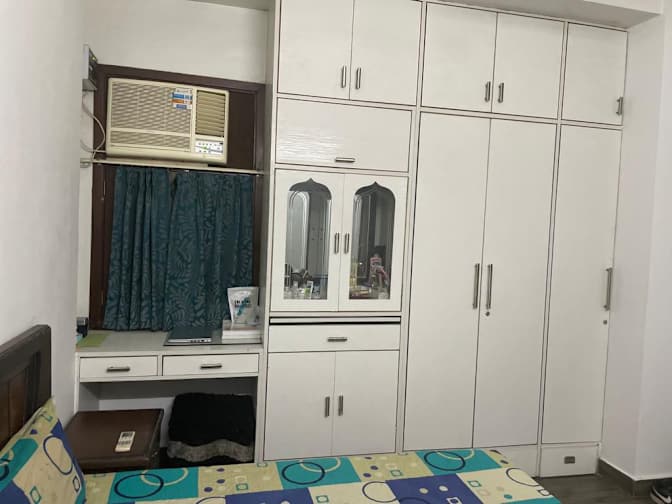 MAHIMA PRASAD's room