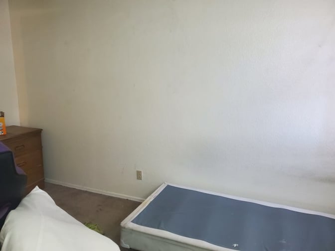 Gus's room