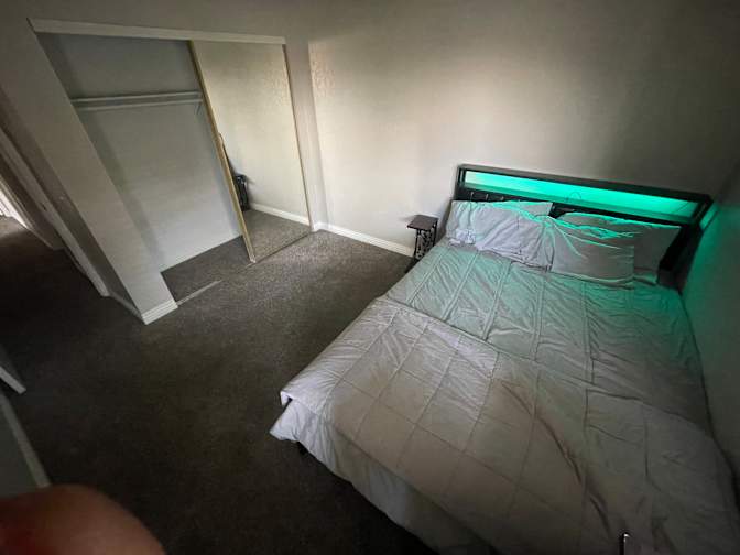 Ontario's room