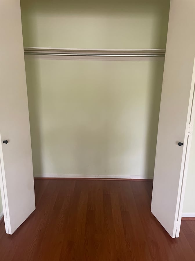 Gino's room
