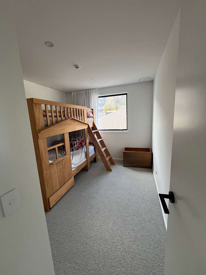 Kris Reid's room