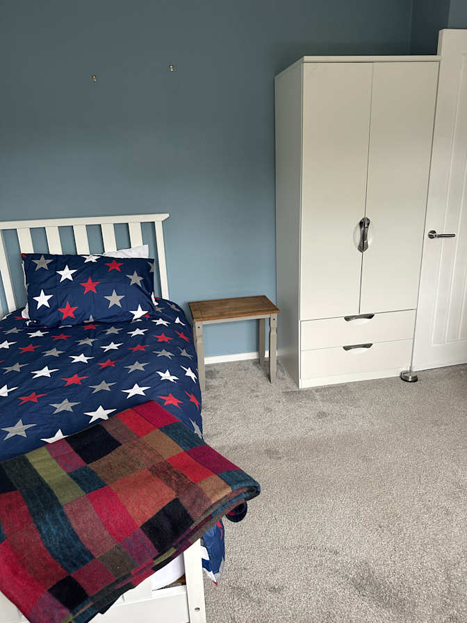 Vivien's room