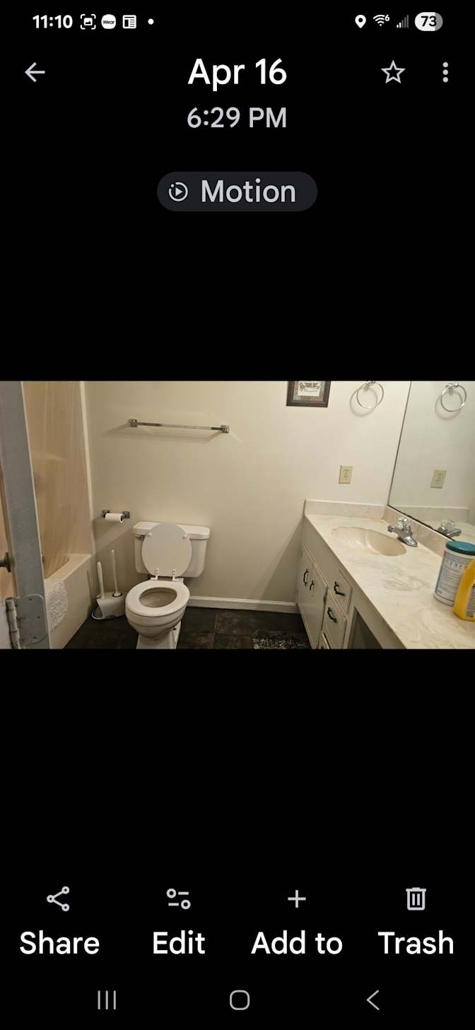 Suzanne's room