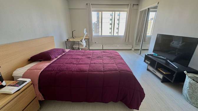 Andrea's room