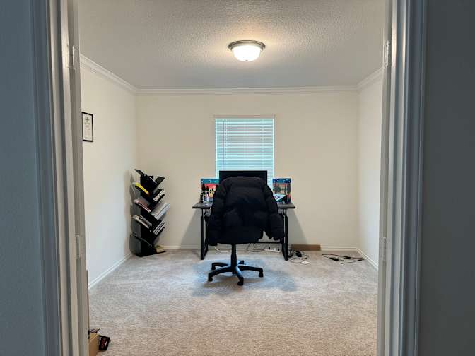 Ebenezer Davis Kissaru's room