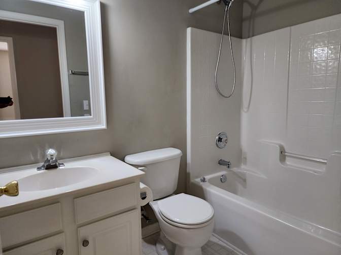 Alcove Rooms's room