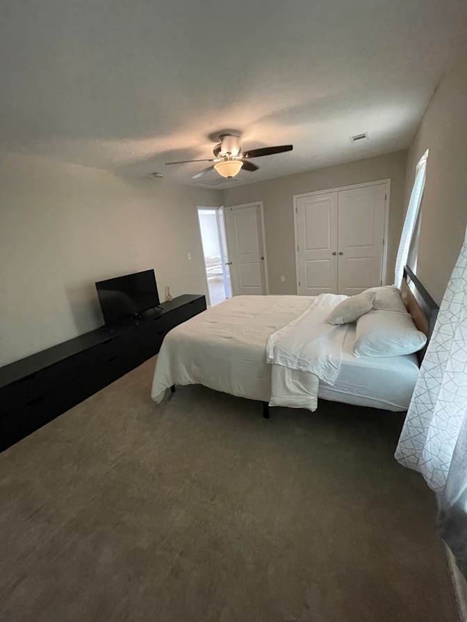 Tee's room