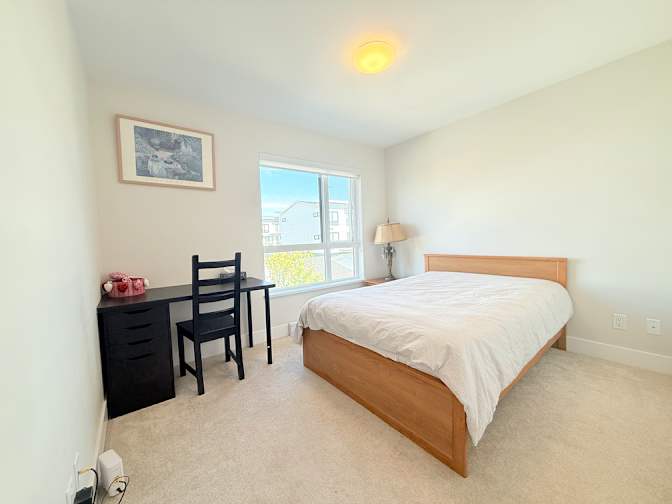 Sunny's room