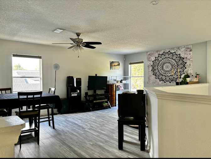 Yazlin's room