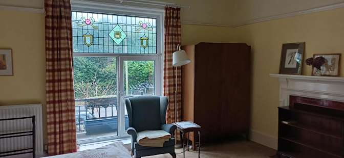 Sandro's room