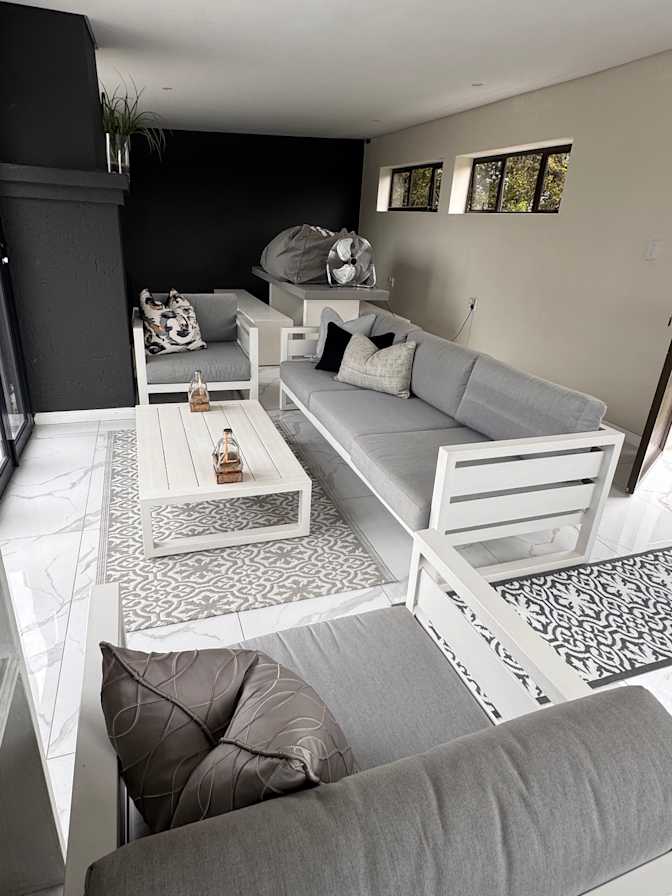 Pieter Roux's room