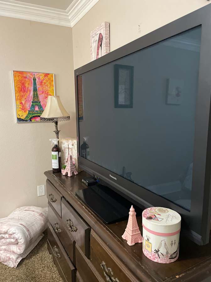 Shari McFarland's room