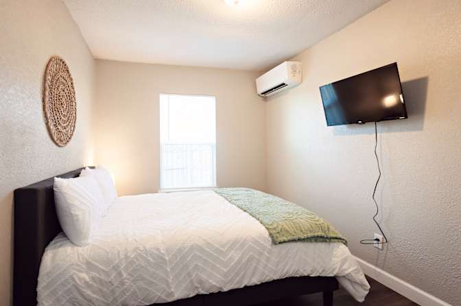 Carrie Wells's room