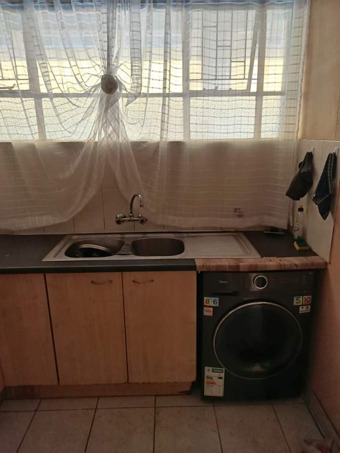 Nontobeko's room