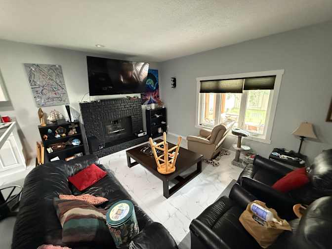 Erik's room