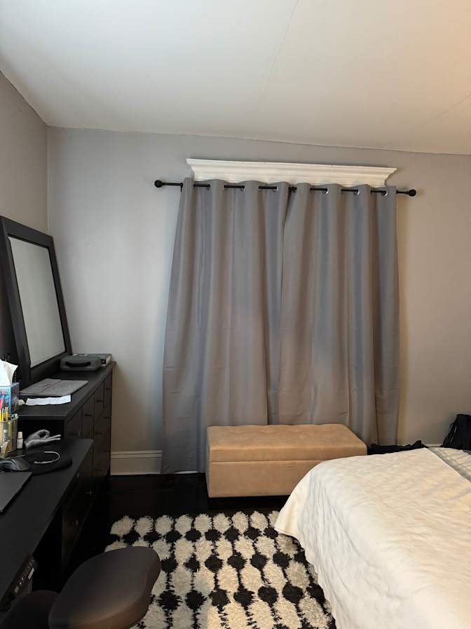 T.'s room