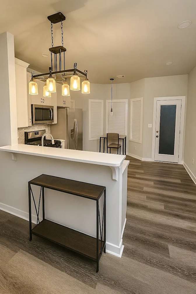 Alcove Rooms's room