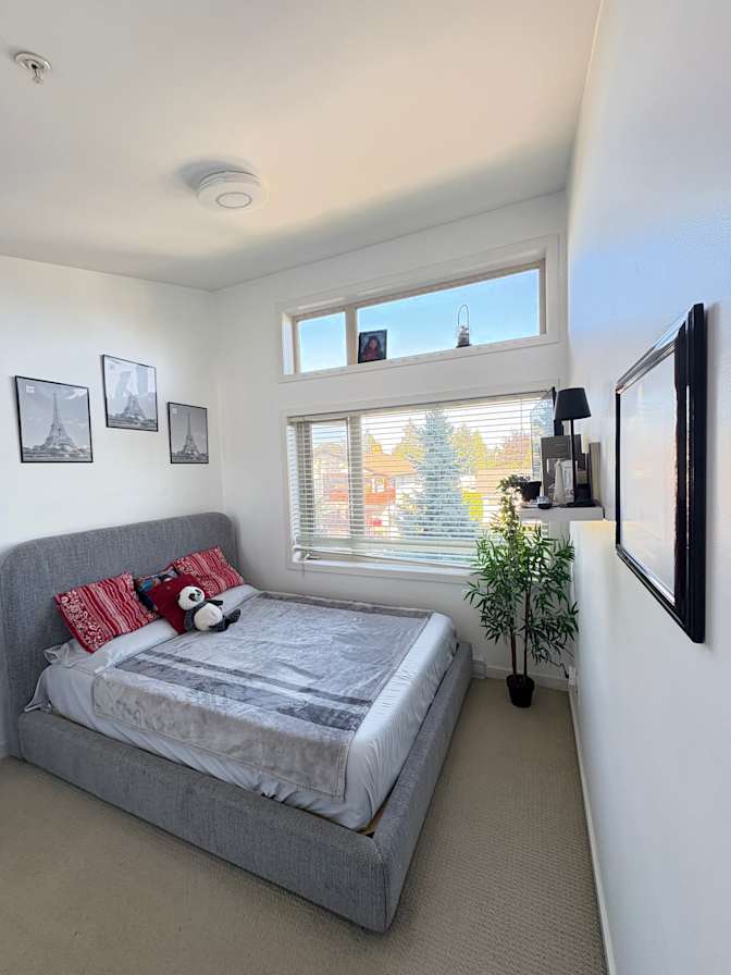 Oyedele's room
