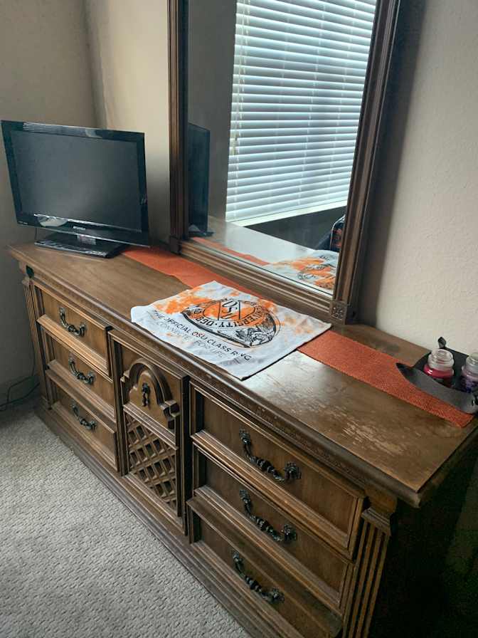 Jasmyn's room