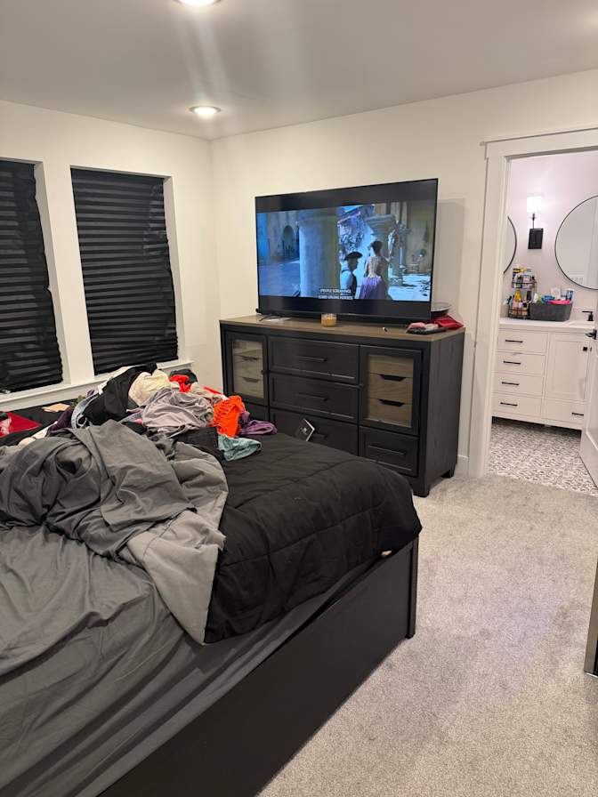 Andrea's room