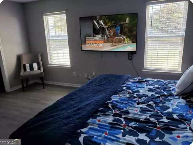 Lynn Favors's room