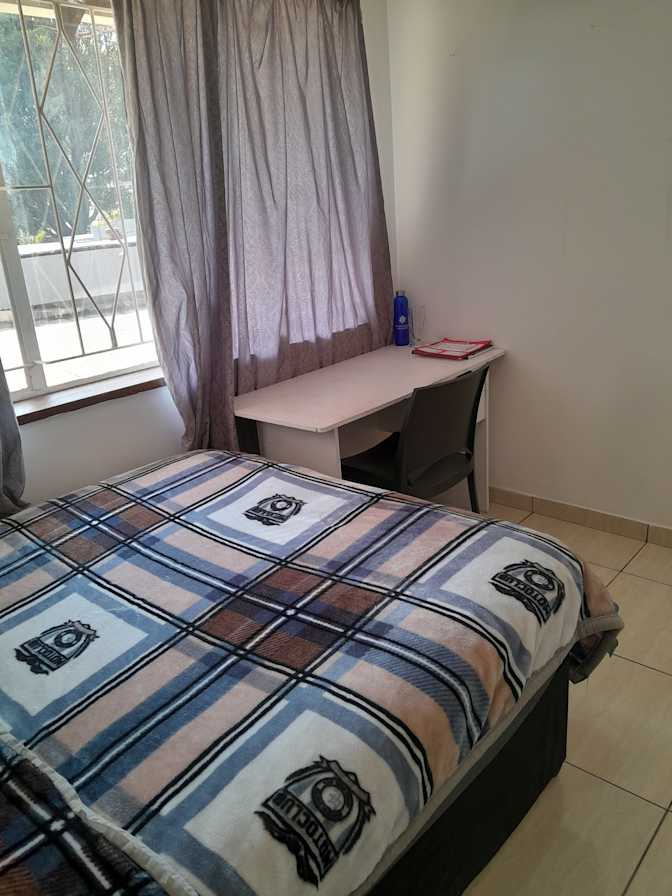 Erick's room
