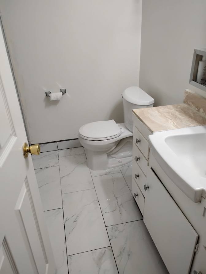 Burbank Room's room