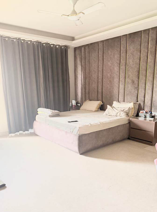 Komal Hora's room