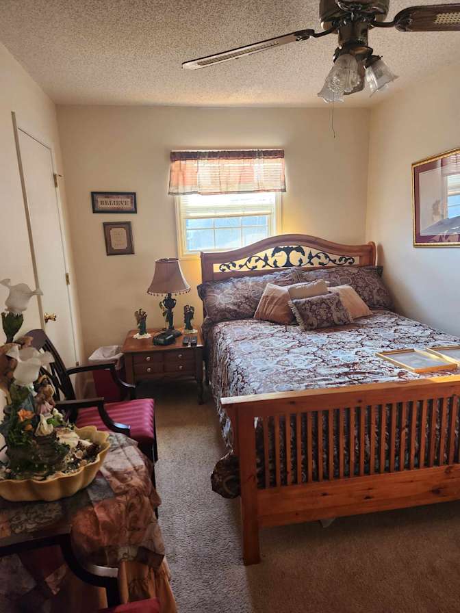 Carl's room