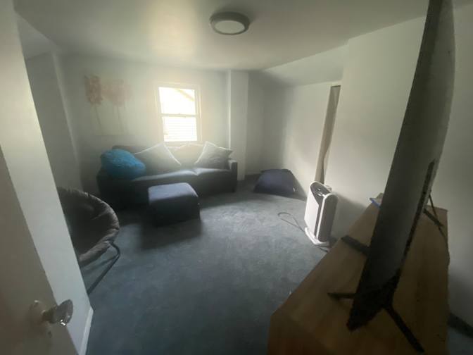 Carissa O.'s room