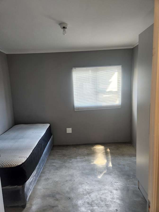Abdurahgmaan's room