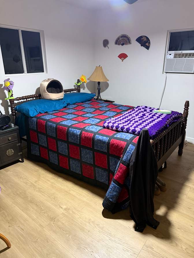 Valerie Dombrow's room