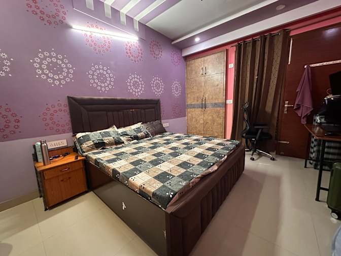 Abhay Garg's room