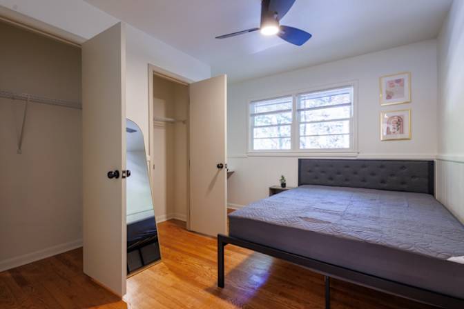 Thao's room
