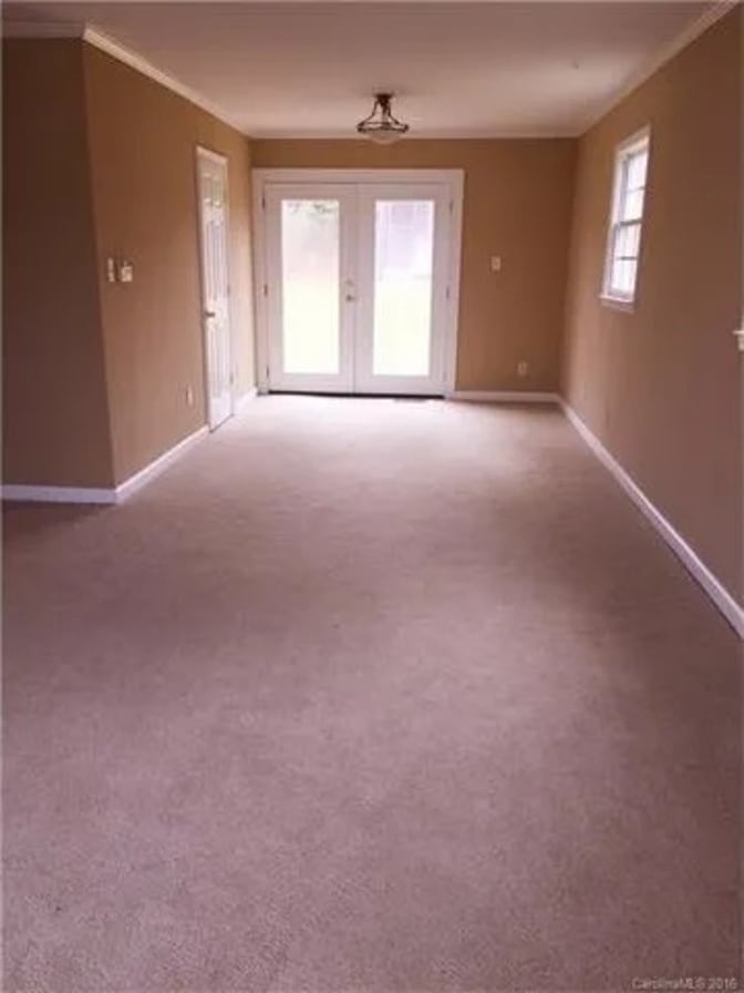 Alcove Rooms's room