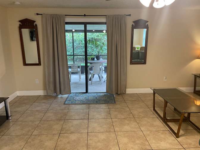 Jason Bryan, Realtor's room