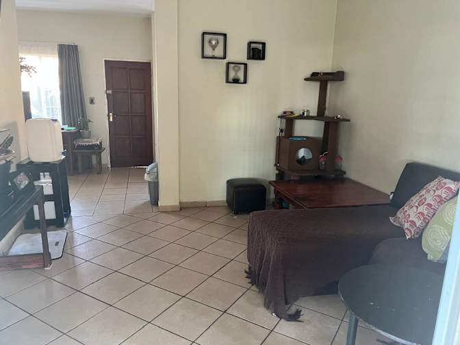 Rea's room