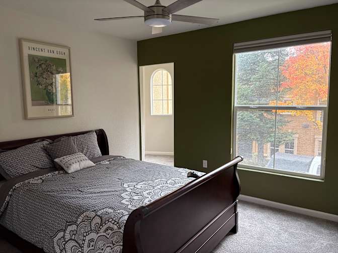 Joshua Earle's room