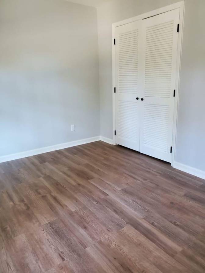 Alcove Rooms's room