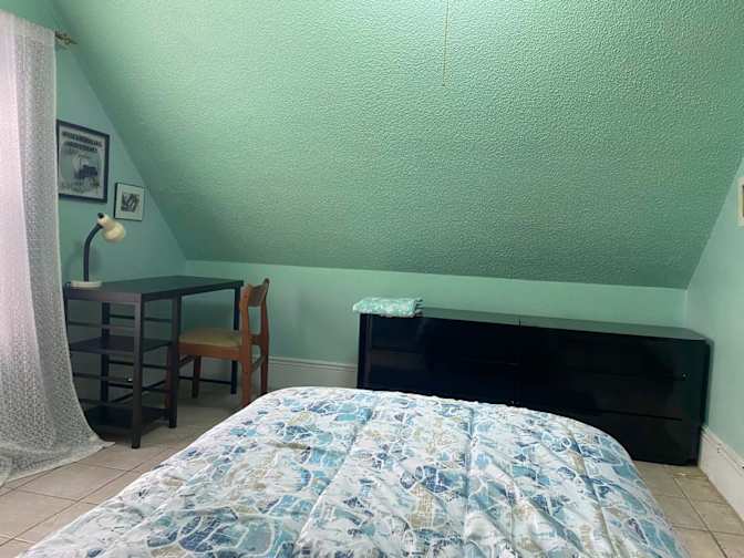 Donna's room